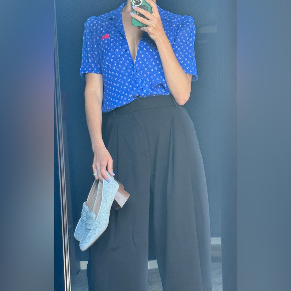 Vintage Office-wear 80ās Eber Etc. Blue Abstract Floral Button Blouse - Picture 6 of 14